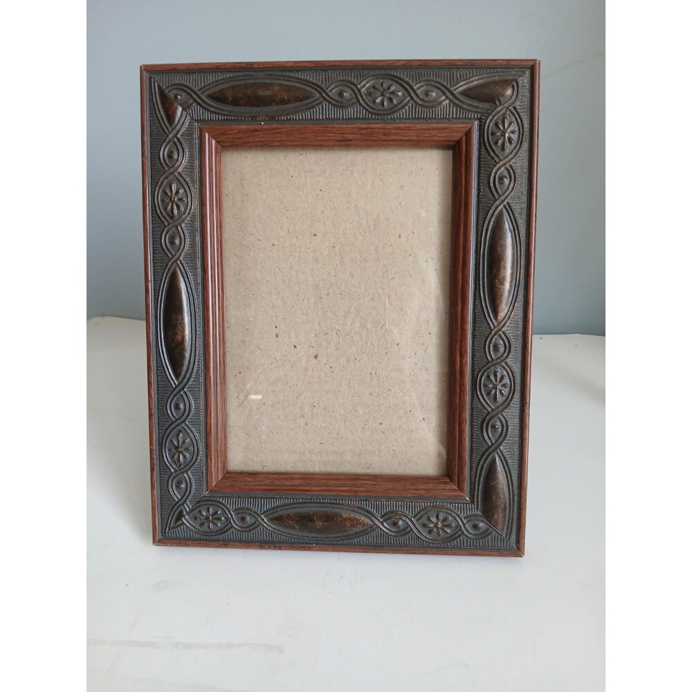 Vintage Carved Ornate Solid Wood Glass-Velvet Back 4.5 X 6.5 Photo Frame